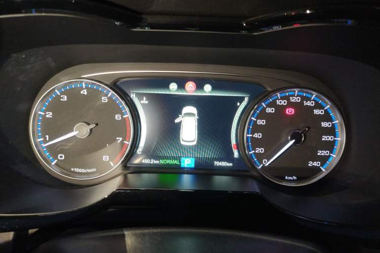 Used GAC Trumpchi GS7 2017 280T Two-Wheel Drive Luxury Model Instrument Cluster