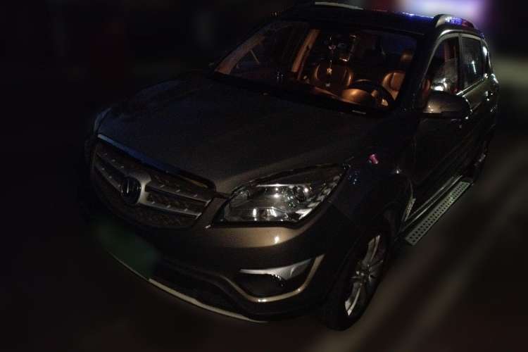 Used Changan CS35 2015 1.6L Automatic Luxury Model China V Standard