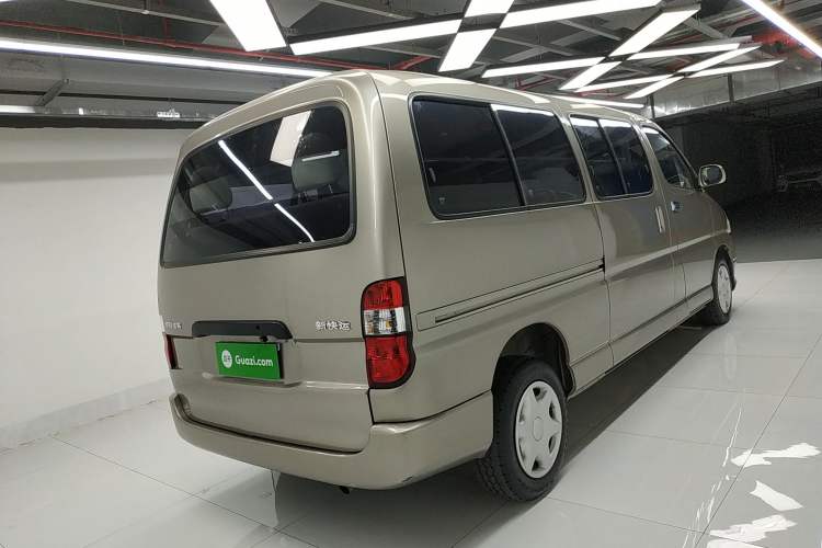 Used Jinbei Express 2020 2.0L Upgraded Version China VI Standard Luxury 9-Seater 1TZS