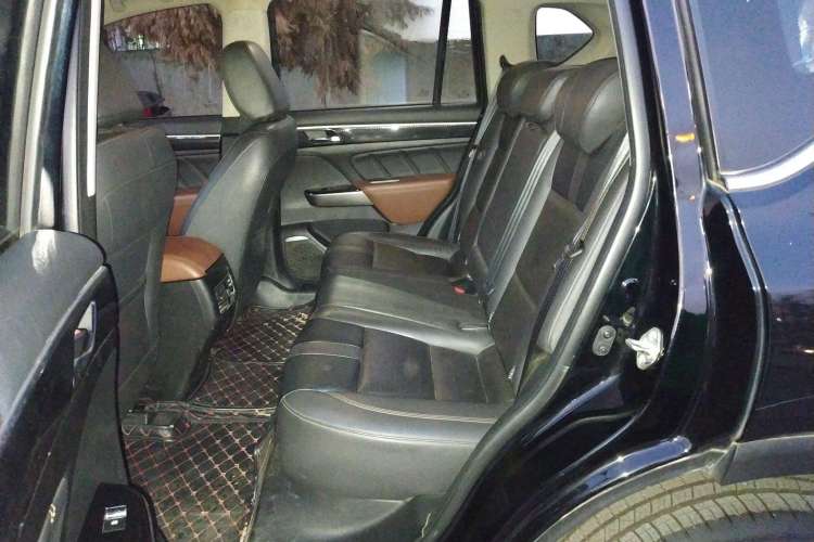 Used GAC Trumpchi GS7 2017 280T Two-Wheel Drive Luxury Model Left Rear Seat