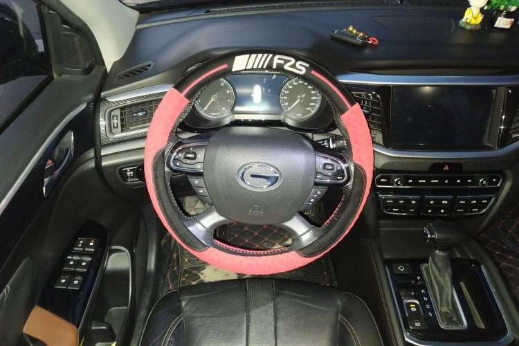Used GAC Trumpchi GS7 2017 280T Two-Wheel Drive Luxury Model Steering Wheel