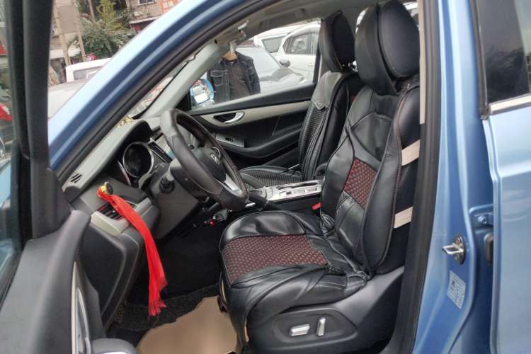 Used Zotye SR7 2016 1.5T CVT Cube Heart Edition China V Standard
