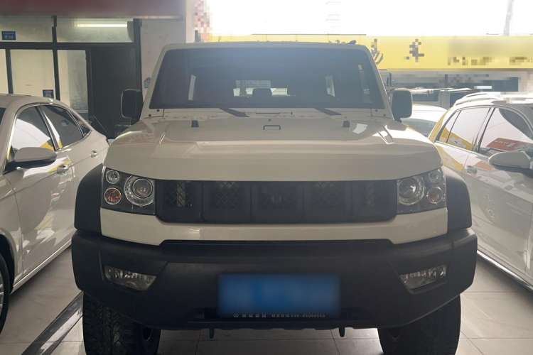 Used BAIC Off-Road BJ40 2017 40L 2.3T Automatic All-Wheel Drive Ring of the Tower Champion Edition
