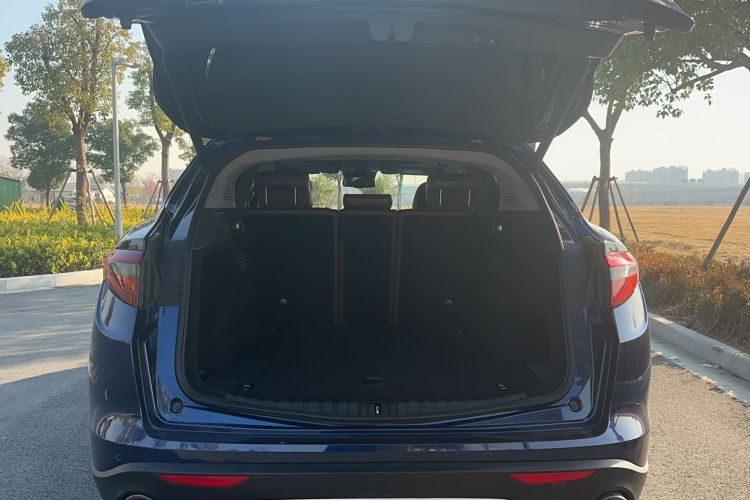 Used Alfa Romeo Stelvio 2017 2.0T 200HP Elite Edition