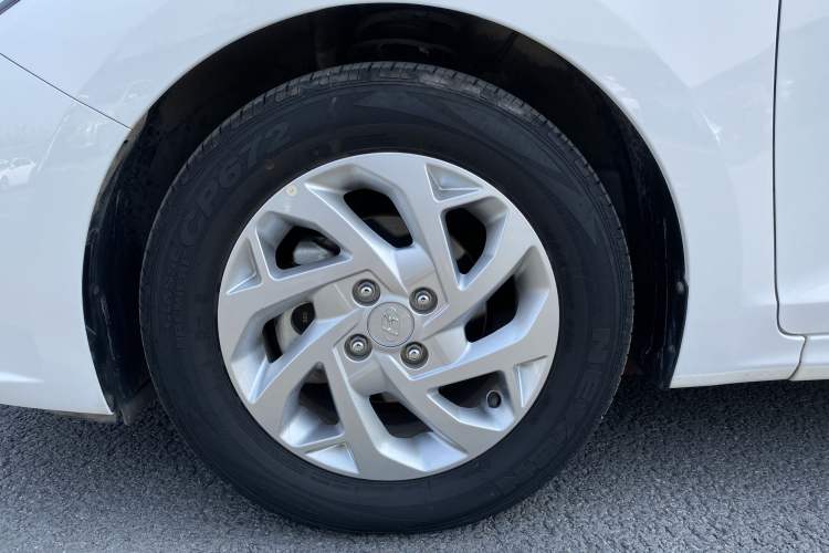 Used Hyundai Verna (new generation) 2020 1.4L Manual GLS Cool Edition Left Front Wheel Hub