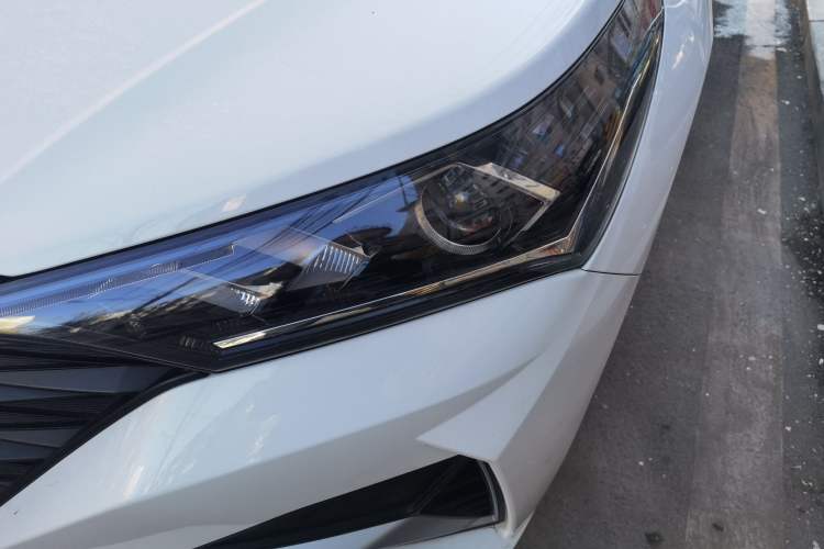 Used Hyundai Verna (new generation) 2020 1.4L Manual GLS Cool Edition Left Front Headlight