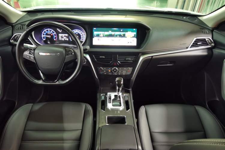 Used Venucia T90 2018 2.0L CVT Smart Connect Luxury Edition China V Standard