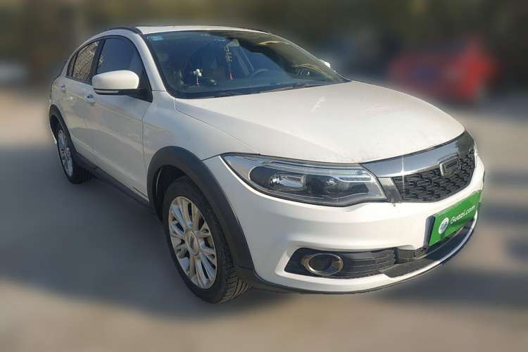 Used Qoros 3 2015 Urban SUV 1.6T Automatic ZhiKu Model