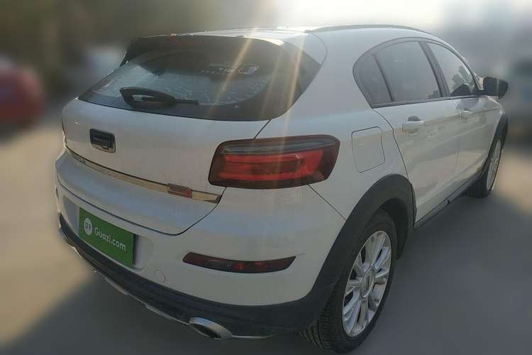 Used Qoros 3 2015 Urban SUV 1.6T Automatic ZhiKu Model