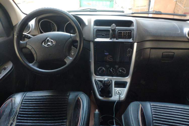 Used Chana Ruixing M90 2018 2.0L Comfort Trim CNG Flat-Top Hatchback with 6 Seats – 4G94S