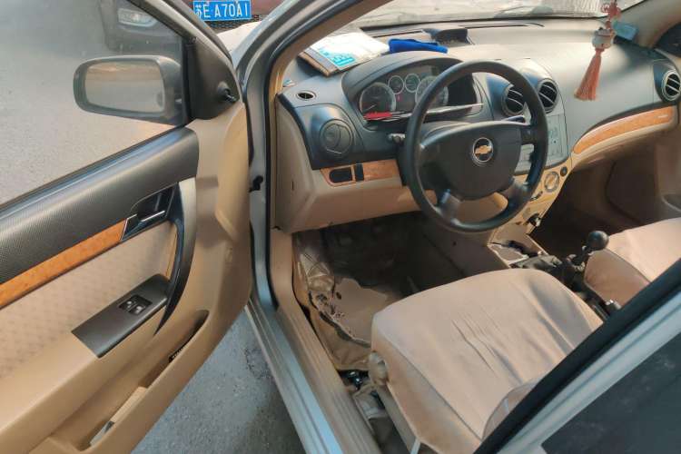 Used Chevrolet Lova 2007 1.4 SL MT Driver Seat