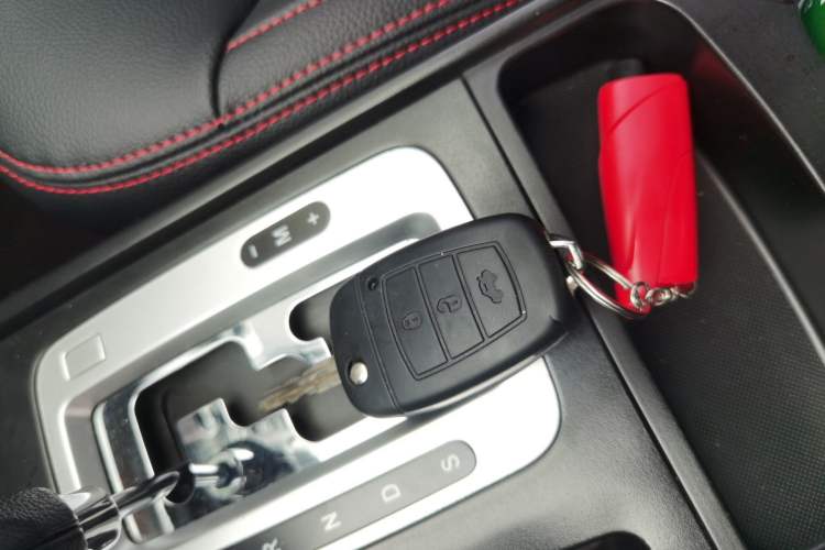 Used Bestune X80 2013 2.0L automatic comfort version