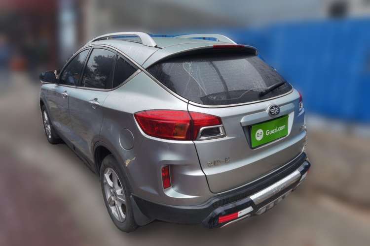 Used Bestune X80 2013 2.0L automatic comfort version