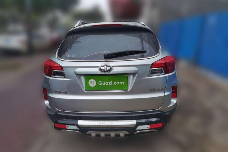 Used Bestune X80 2013 2.0L automatic comfort version