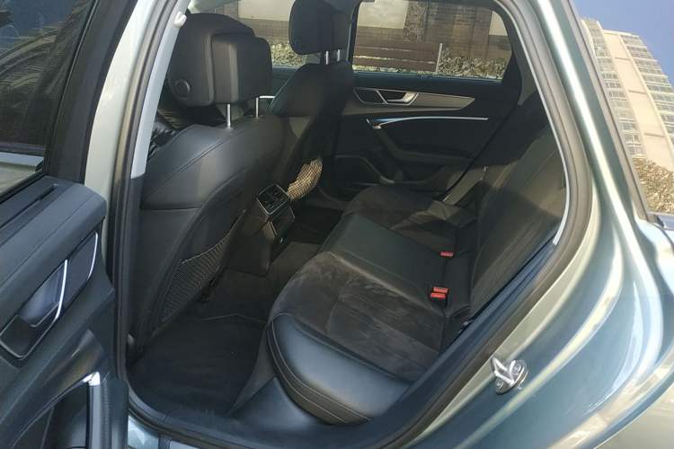 Used Audi A6 2020 allroad quattro Explorer 55 TFSI Prestige Off-Road Model
