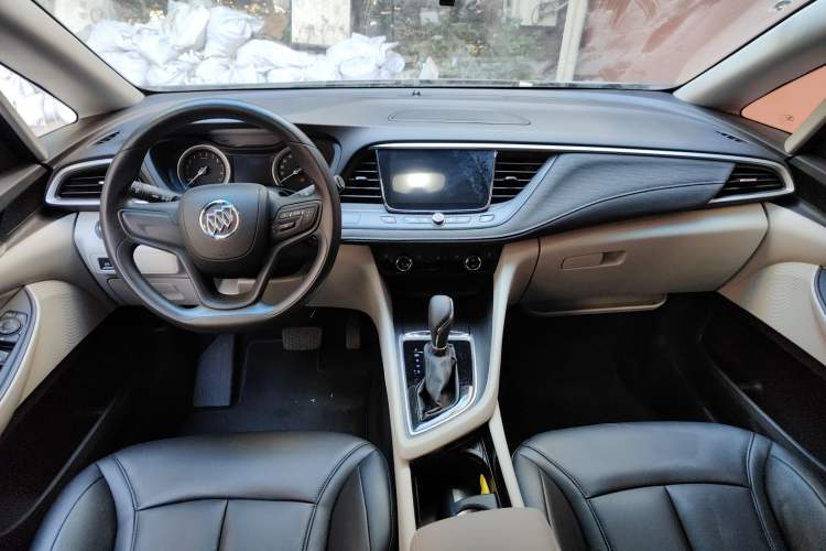 Used Buick GL6 2018 18T 6-Seater Elite Model
