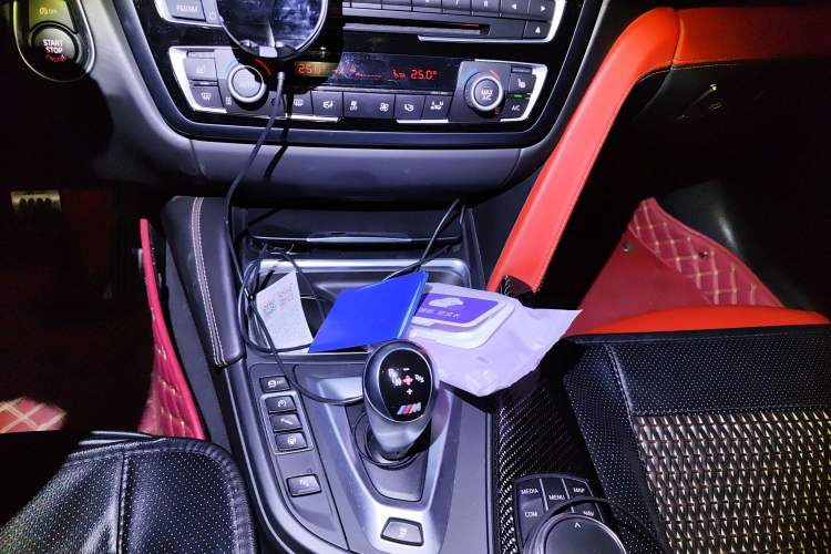 Used BMW M4 2014 M4 Convertible Coupé
