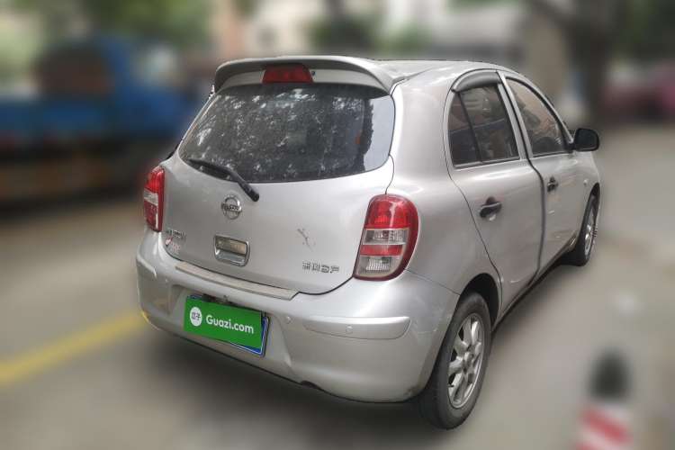 Used Nissan March 2010 1.5L Automatic Easy-Style Version
