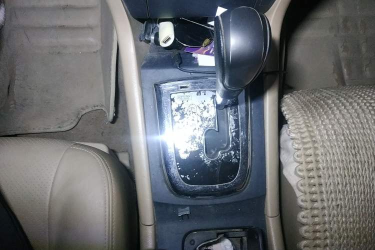 Used Chevrolet Epica 2012 1.8 Luxury Edition AT Gear Lever