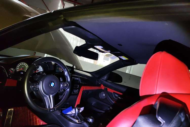 Used BMW M4 2014 M4 Convertible Coupé
