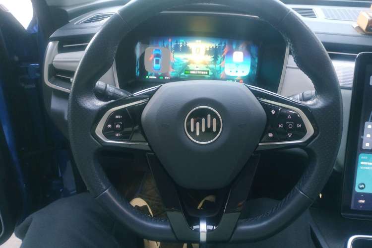 Used WM Motor EX5 2018 EX5 400 Extra Innovation Edition
