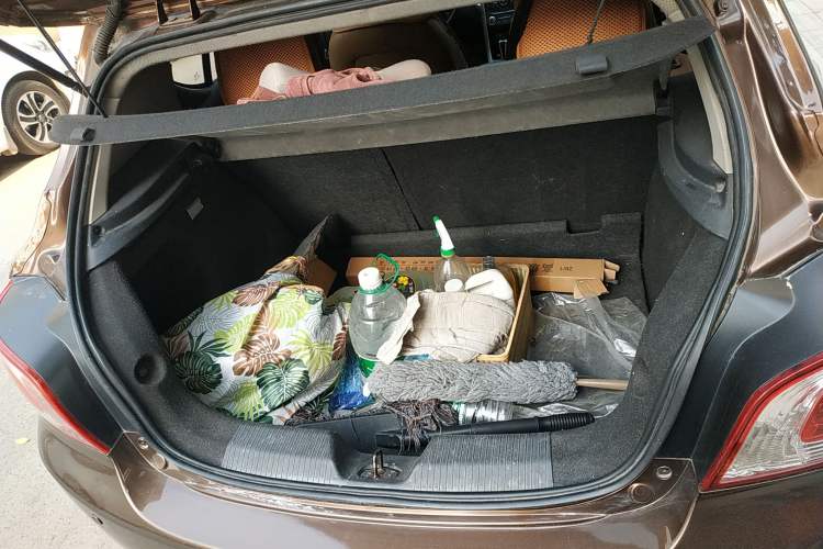 Used Baojun 610 2014 1.5L automatic luxury version