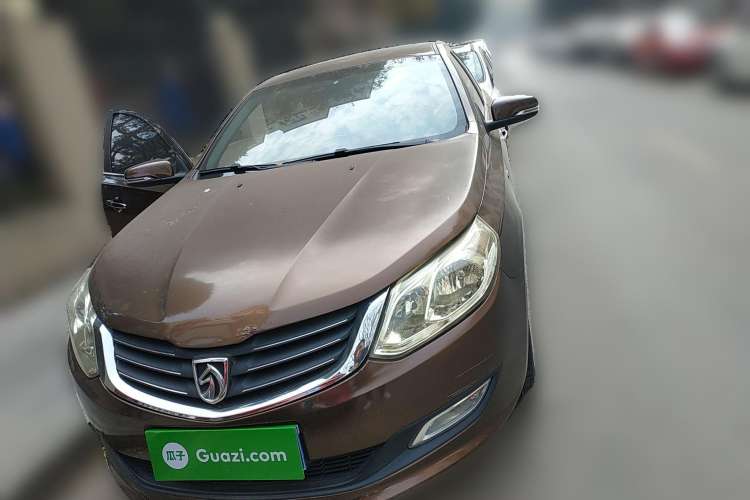 Used Baojun 610 2014 1.5L automatic luxury version