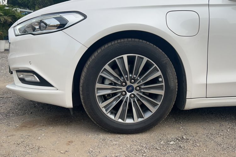 Used Ford Mondeo New Energy 2018 2.0 PHEV Zhihao Trim
