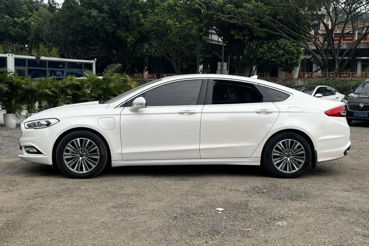 Used Ford Mondeo New Energy 2018 2.0 PHEV Zhihao Trim
