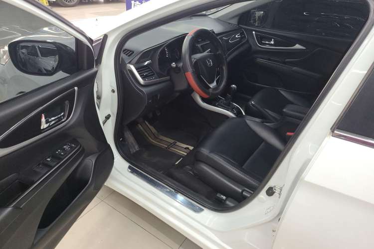 Used Honda Crider 2015 1.8L manual Comfort version