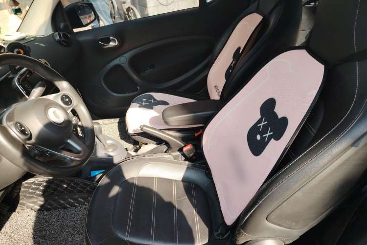 Used smart fortwo 2016 0.9T 66 kW Convertible Pioneer Edition
