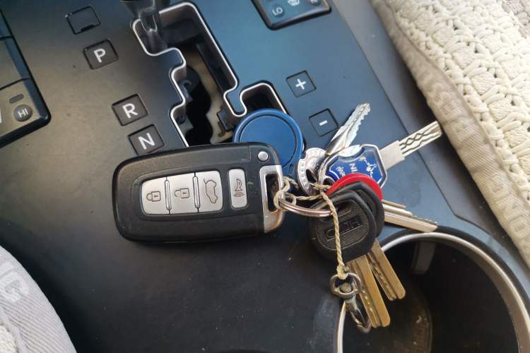 Used Kia Borrego 2008 3.8L Luxury Edition China IV
