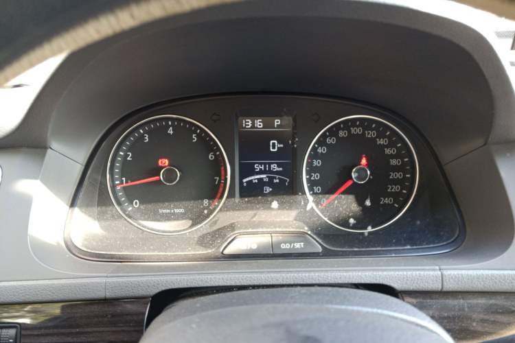 Used Volkswagen Gran Lavida 2013 1.6L Automatic Comfort Model

