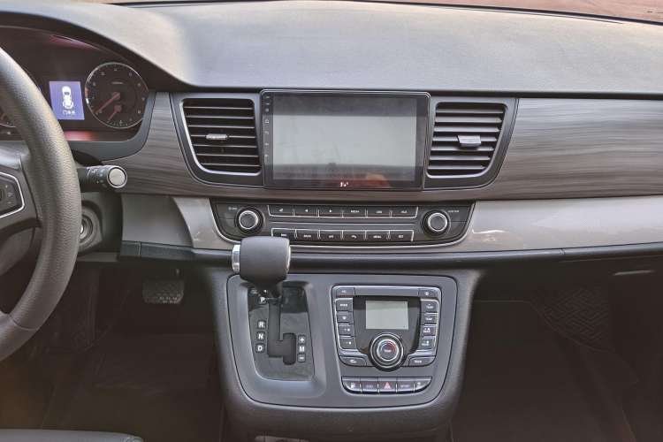 Used SAIC MAXUS G10 2019 Facelift PLUS 2.0T Automatic Elite Edition China VI