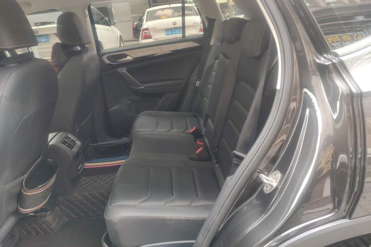 Used Volkswagen Tayron 2019 330TSI Two-Wheel Drive Luxury Model China VI Standard
