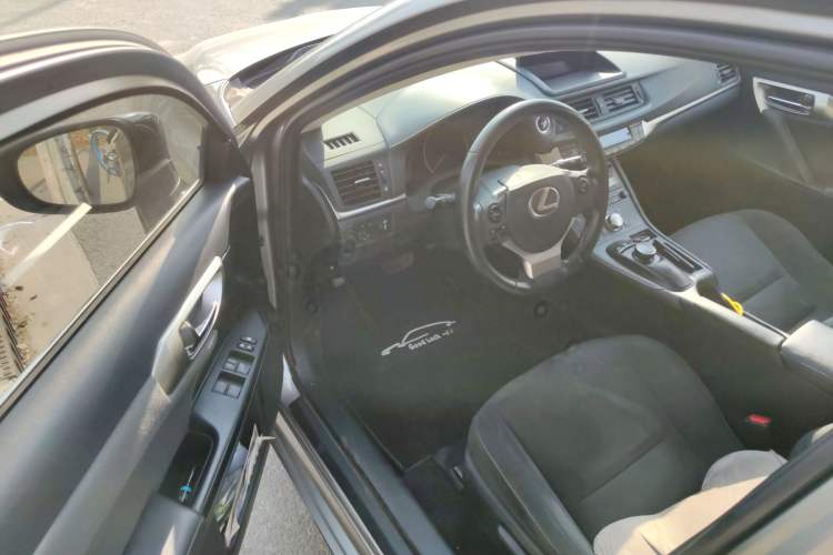 Used Lexus CT 2017 CT200h Elite Edition Solid Color China V Standard