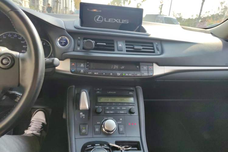 Used Lexus CT 2017 CT200h Elite Edition Solid Color China V Standard