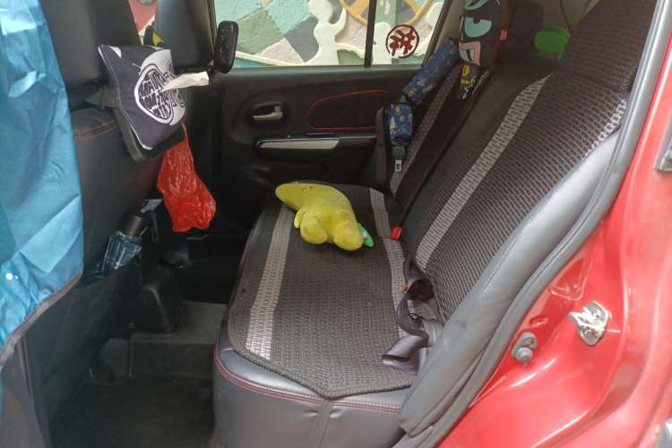 Used Venucia R50X 2013 1.6L Automatic Model