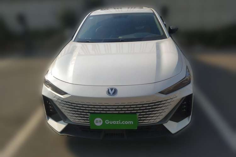 Used CHANGAN UNI-V iDD 2023 ZhiDian iDD 1.5T 113km Smart & Fun Version