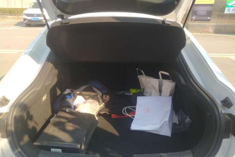 Used CHANGAN UNI-V iDD 2023 ZhiDian iDD 1.5T 113km Smart & Fun Version