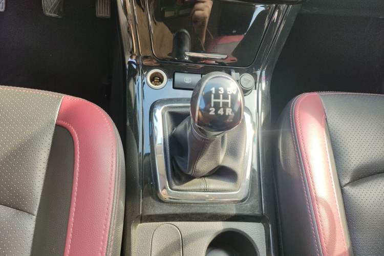 Used HYOSOW S3 2015 1.5L Comfort Version National V Gear Lever