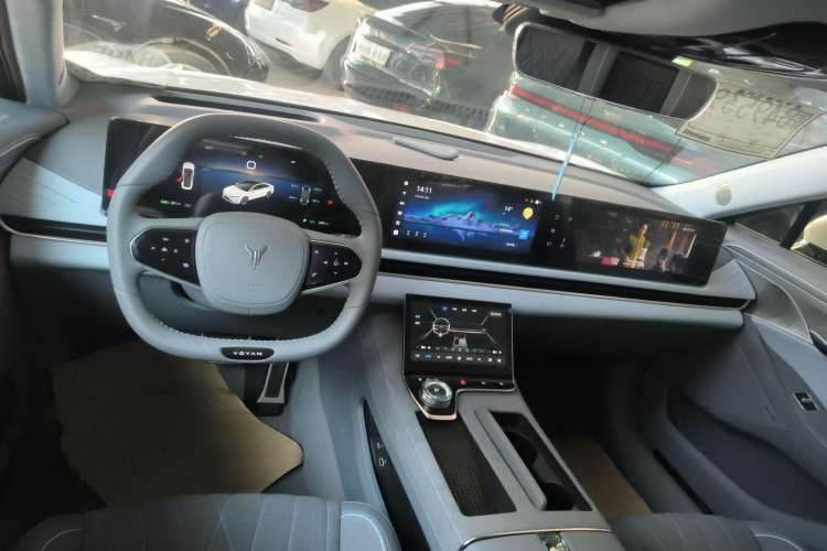 Used VOYAH PASSION 2023 Four-Wheel Drive Flagship Edition