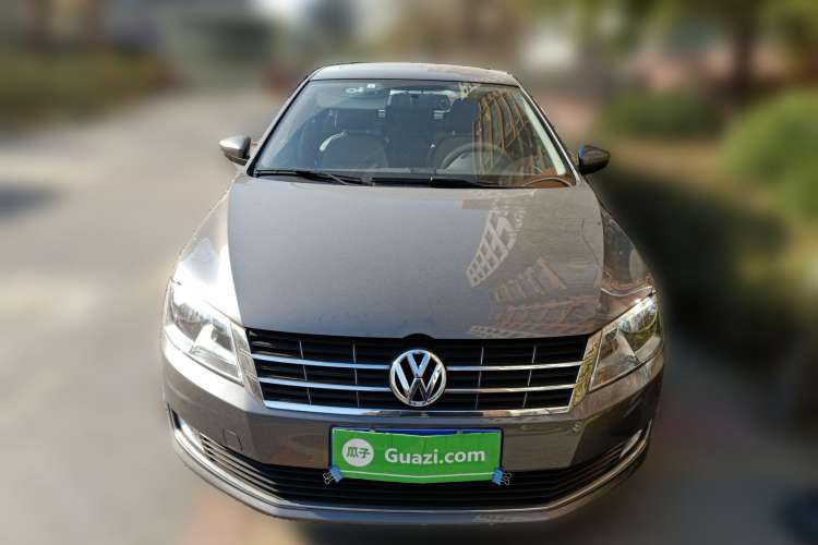 Used Volkswagen Gran Lavida 2013 1.6L Automatic Comfort Model
