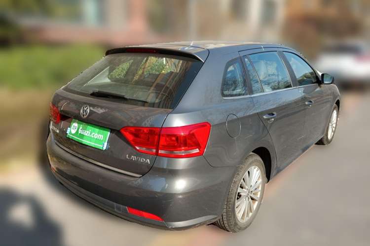 Used Volkswagen Gran Lavida 2013 1.6L Automatic Comfort Model
