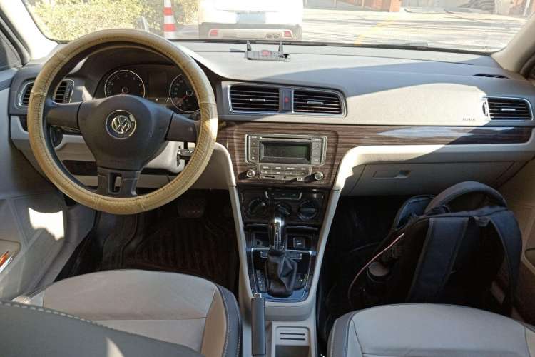 Used Volkswagen Gran Lavida 2013 1.6L Automatic Comfort Model
