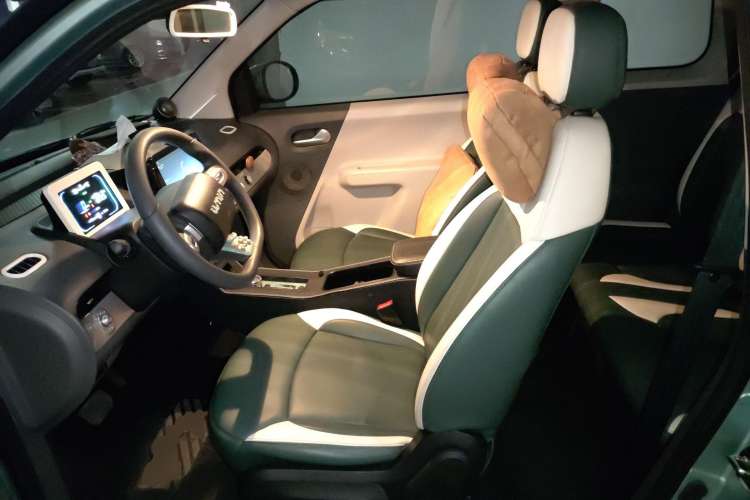 Used CHANGAN Lumin 2022 301km Honey-Sweet Version
