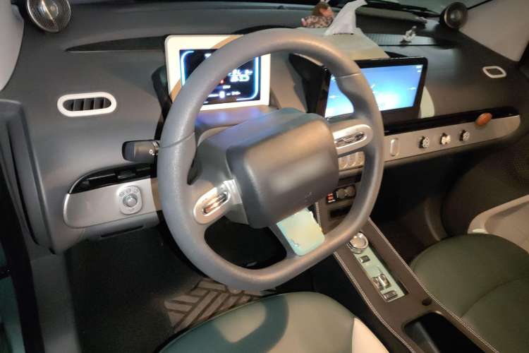 Used CHANGAN Lumin 2022 301km Honey-Sweet Version
