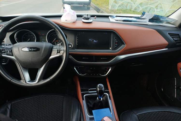 Used Zotye T300 2017 1.5L Manual Luxury Model
