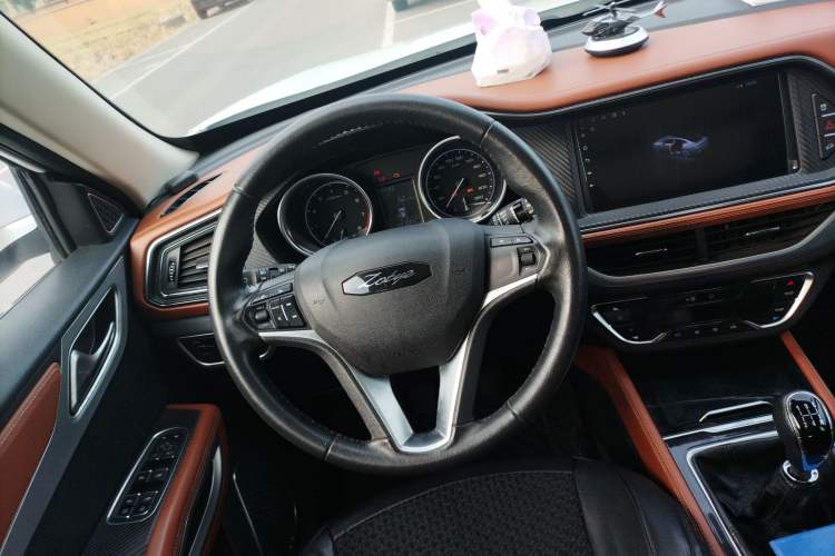 Used Zotye T300 2017 1.5L Manual Luxury Model
