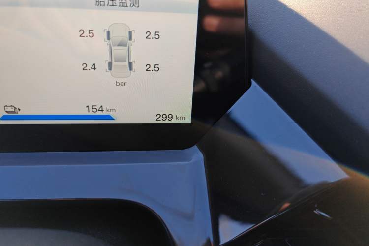 Used Oshan Z6 New Energy 2023 ZhiDian iDD 150KM Flagship PLUS Smart Parking Edition